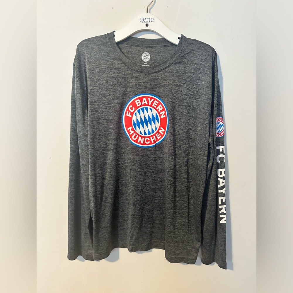 Men’s Bayern Munich long sleeve tee
